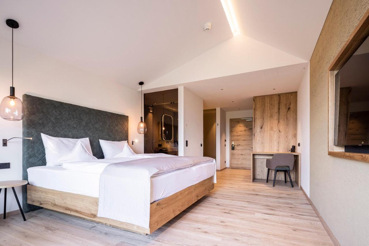 Hotel Baumwirt Кастелрото Екстериор снимка