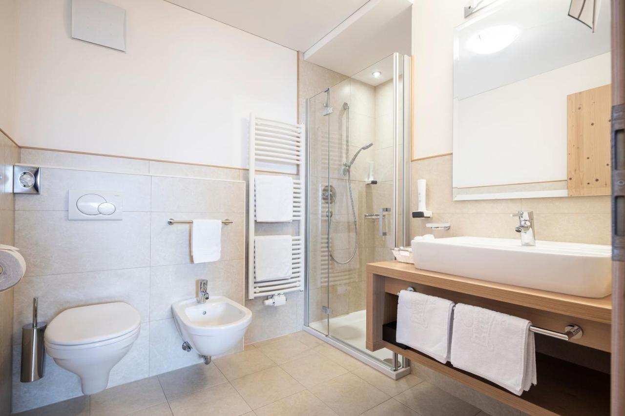 Hotel Baumwirt Кастелрото Екстериор снимка