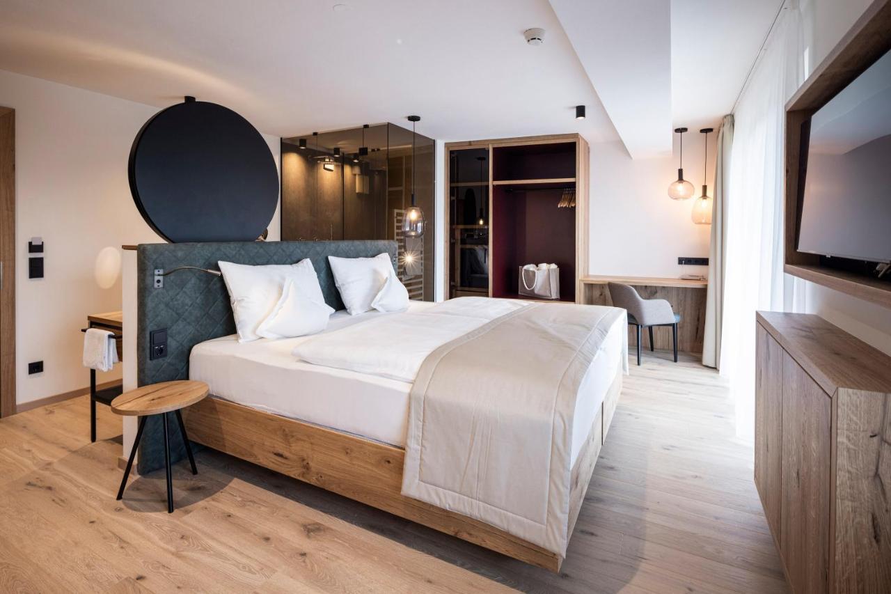 Hotel Baumwirt Кастелрото Екстериор снимка