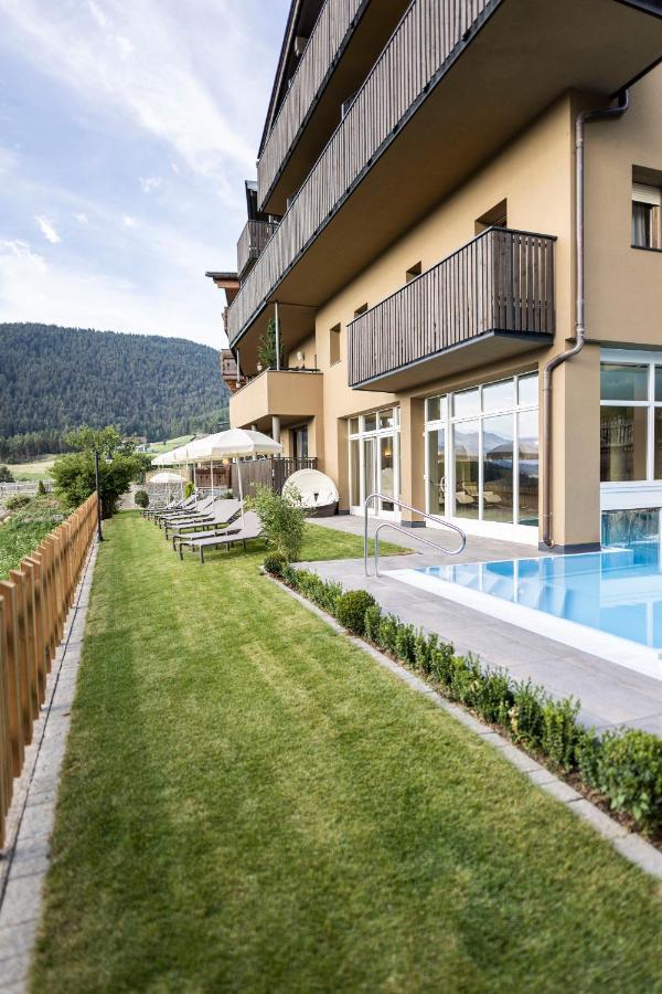 Hotel Baumwirt Кастелрото Екстериор снимка