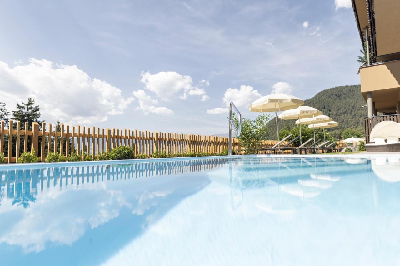 Hotel Baumwirt Кастелрото Екстериор снимка